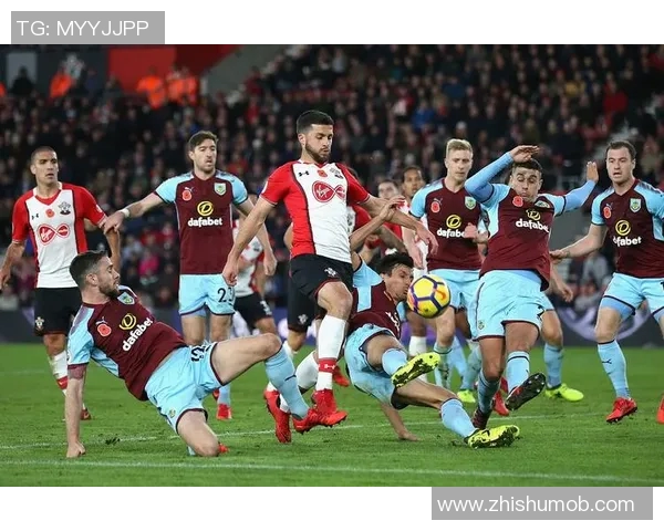 詹姆斯本赛季表现波动明显数据揭示其状态起伏不定影响球队表现